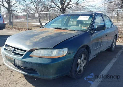 2000 Honda Accord 3.0 Ex из США, поврежденный, VIN 1HGCG165XYA066886
